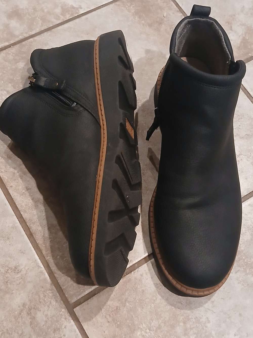Women’s Black Ankle Boots with Tan Trim Size 7.5